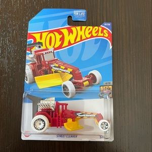 Hot Wheels #30 HW Metro #4 Red Street Cleaver